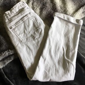 White code bleu capris